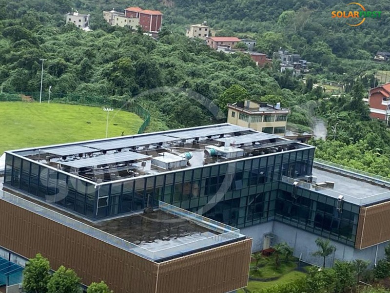 Solar First 屋顶太阳能项目在台风 Doksuri 袭击后依然完好无损